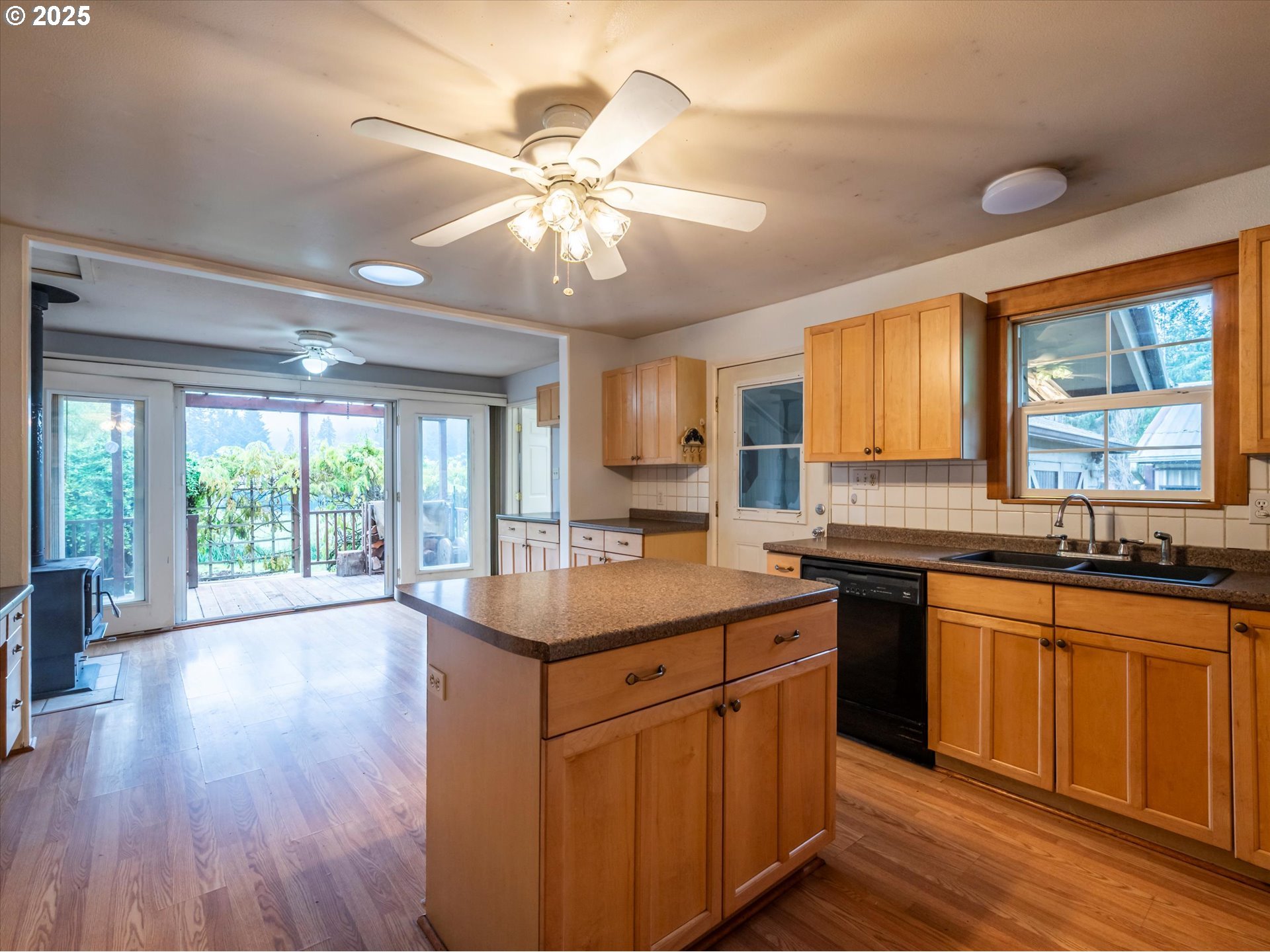 94428 Rink Creek Lane Coquille, OR 97423 - Photo 16 of 34