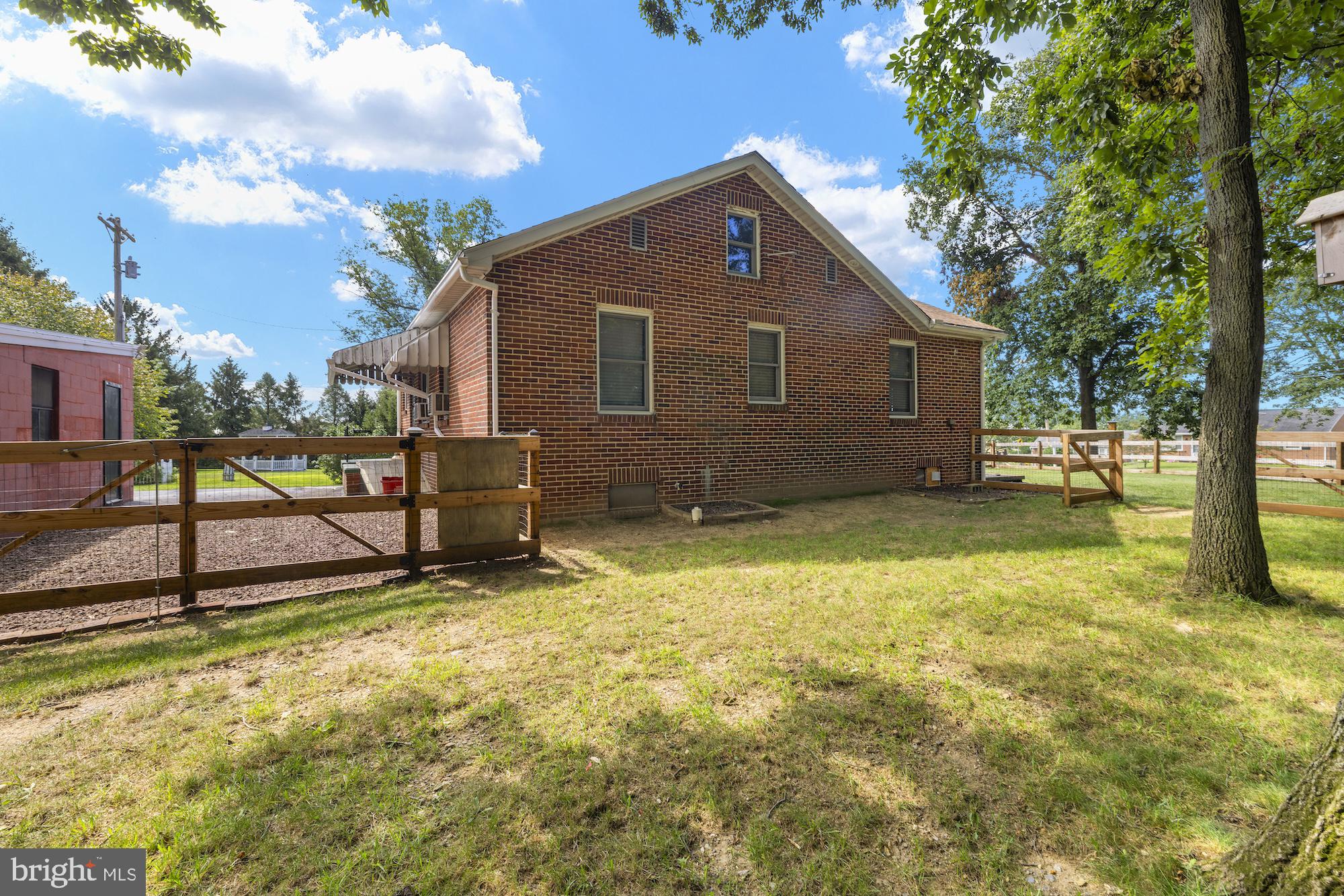 1953 Jefferson Road Spring Grove, PA 17362 - Photo 3 of 60 Gallery Image 3