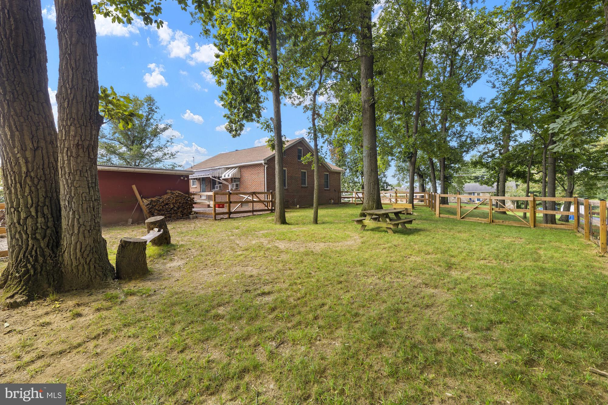 1953 Jefferson Road Spring Grove, PA 17362 - Photo 4 of 60 Gallery Image 4