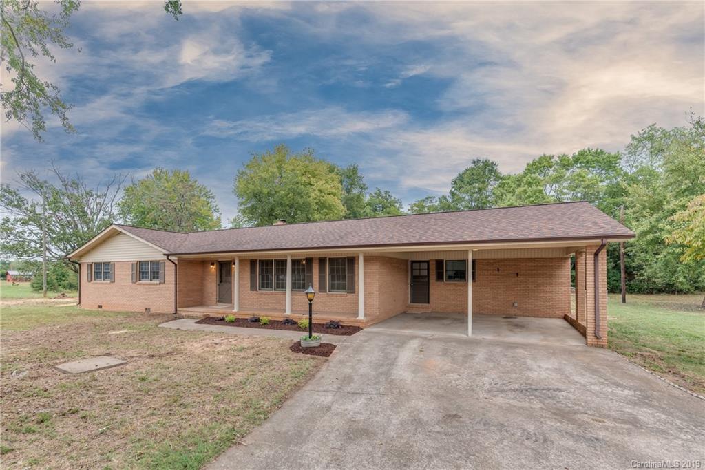427 Kelly Road Forest City, NC 28043 - Photo 1 of 25 Gallery Image 1