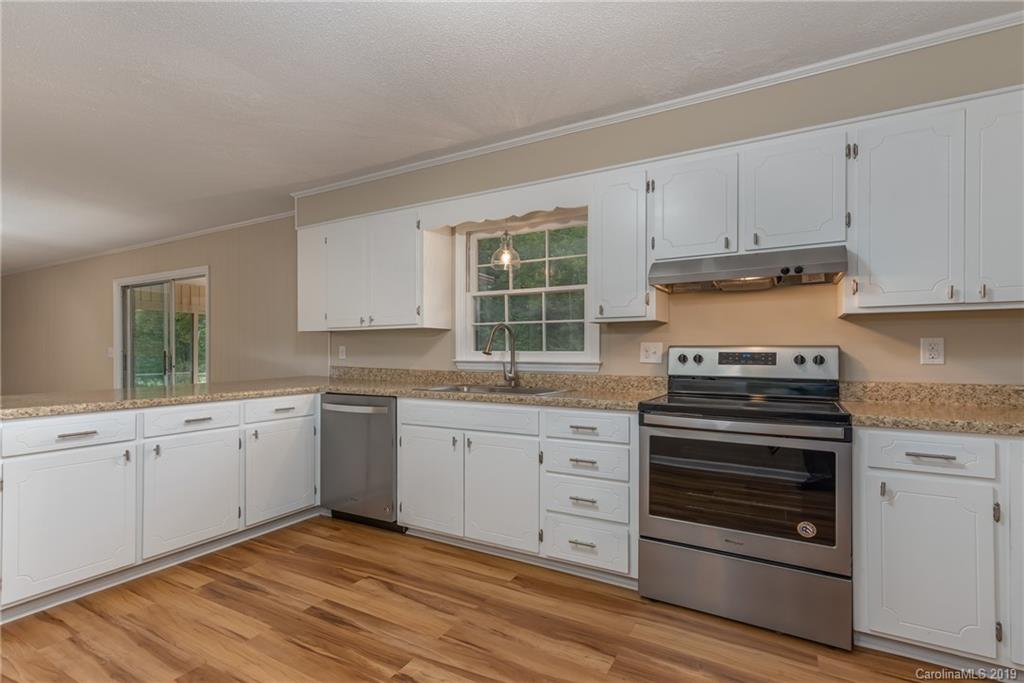 427 Kelly Road Forest City, NC 28043 - Photo 4 of 25 Gallery Image 4