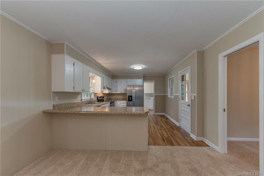 427 Kelly Road Forest City, NC 28043 - Photo 7 of 25 Gallery Image 7
