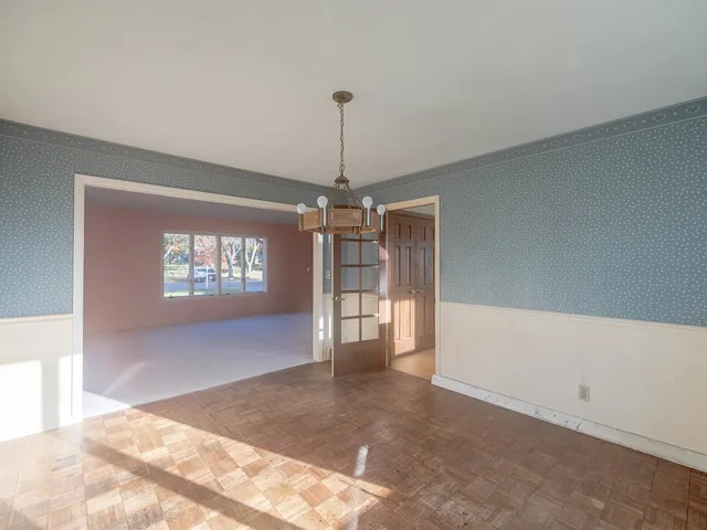 $339,900 | 19 Cedar Gate Circle, Sugar Grove, IL 60554