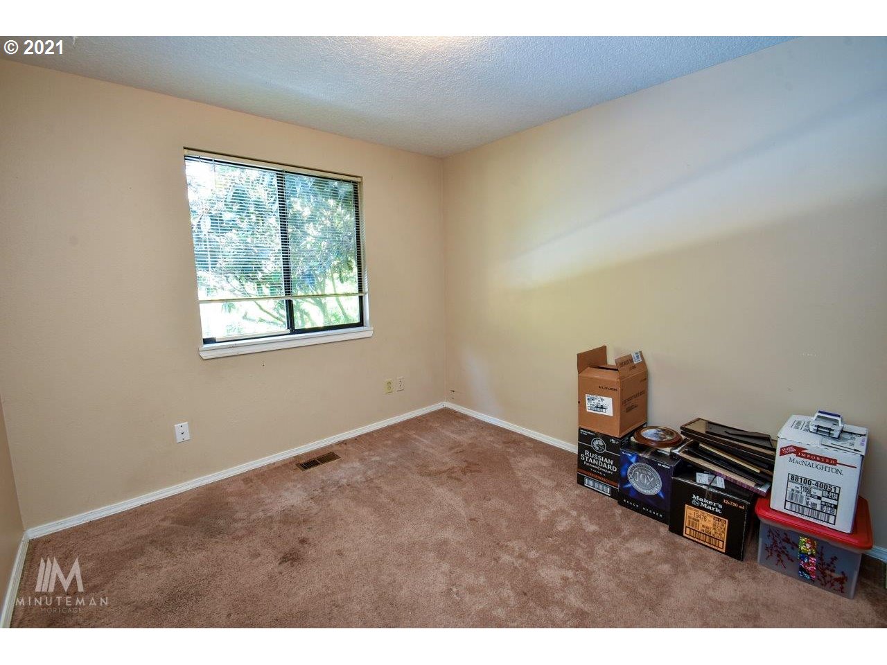 13675 Southwest Feiring Lane Tigard, OR 97223 - Photo 9 of 19