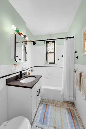 $585,000 | 385 Argyle Road, Unit 4H | Ditmas Park