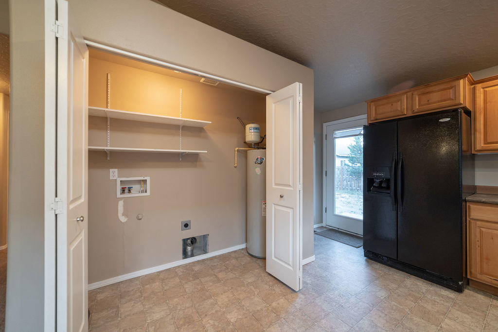 16477 Riley Drive La Pine, OR 97739 - Photo 11 of 26 PhotoMyListing-15