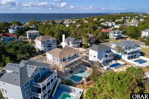 $749,900 | 841 Golden Bluff Way, Corolla, NC 27927