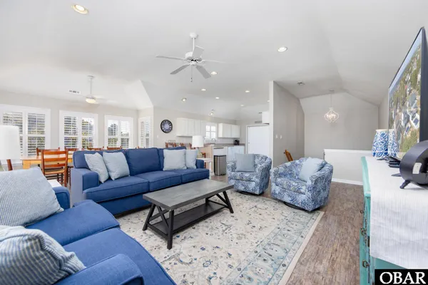 $749,900 | 841 Golden Bluff Way, Corolla, NC 27927