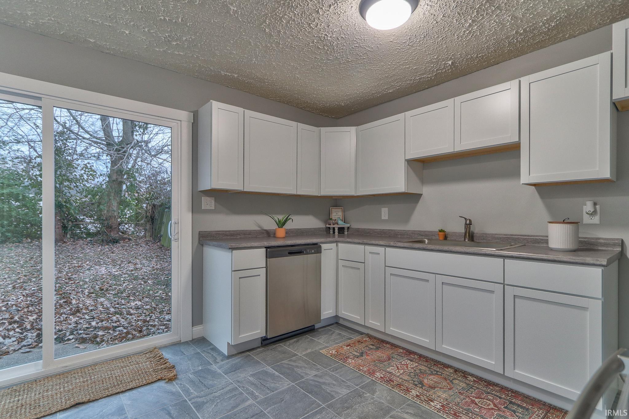 4813 Sherbrooke Road Evansville, IN 47710 - Photo 7 of 31