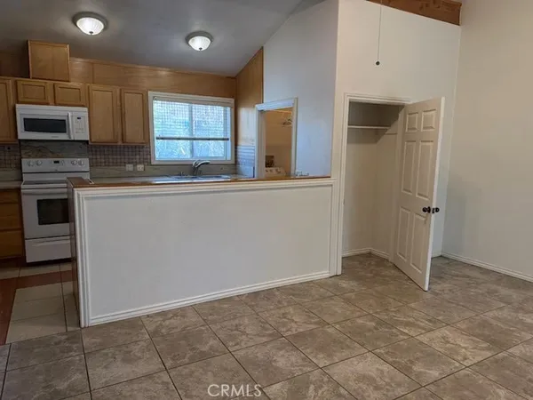 $2,600 | 18764 Consul Avenue, Corona, CA 92881