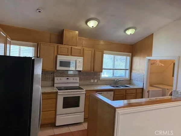 $2,600 | 18764 Consul Avenue, Corona, CA 92881