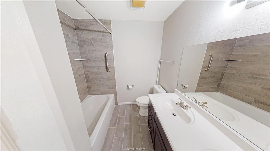 1600 Elizabeth Circle, Unit B Bryan, TX 77802 - Photo 7 of 10