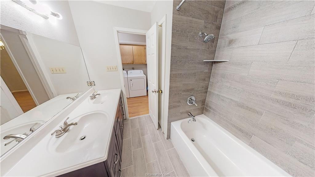 1600 Elizabeth Circle, Unit B Bryan, TX 77802 - Photo 8 of 10