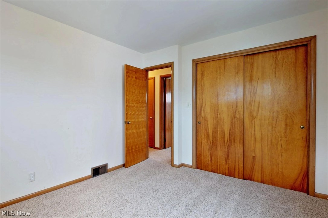 5670 Cherokee Road Cleveland, OH 44124 - Photo 14 of 26
