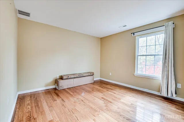 $4,400 | 169 Metuchen Avenue, Woodbridge, NJ 07095