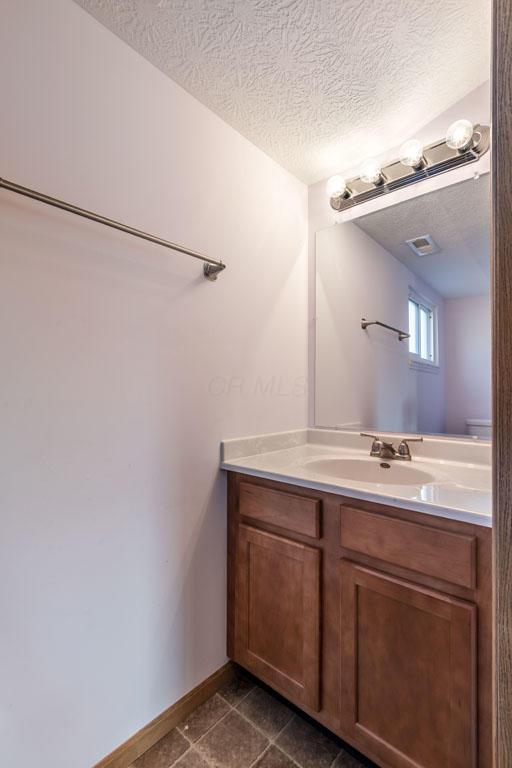1754 Ripplebrook Road Columbus, OH 43223 - Photo 32 of 32 Gallery Image 32