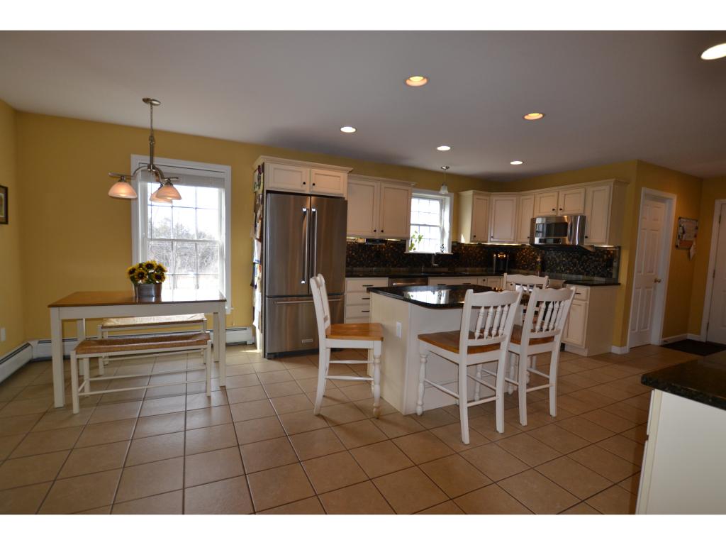 11 West Ridge Terrace Rutland Town, VT 05701 - Photo 5 of 18