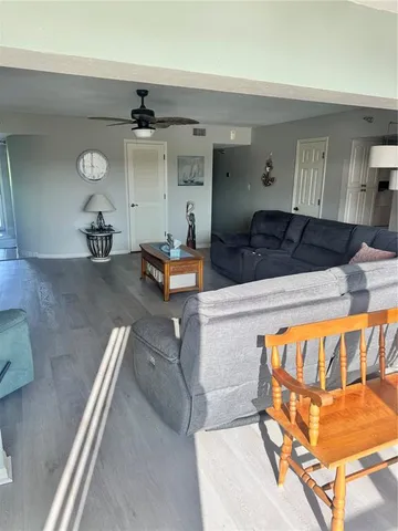 $1,950 | 23465 Harbor View Road, Unit 824, Punta Gorda, FL 33980