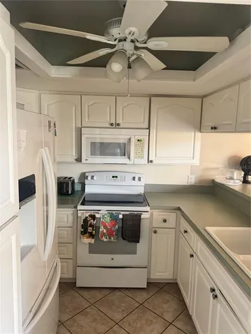 $1,950 | 23465 Harbor View Road, Unit 824, Punta Gorda, FL 33980