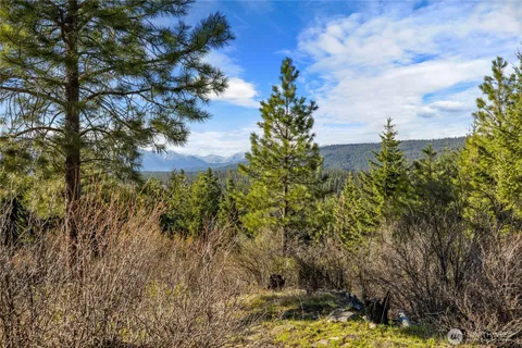 $850,000 | 391 Big Hill Drive, Cle Elum, WA 98922