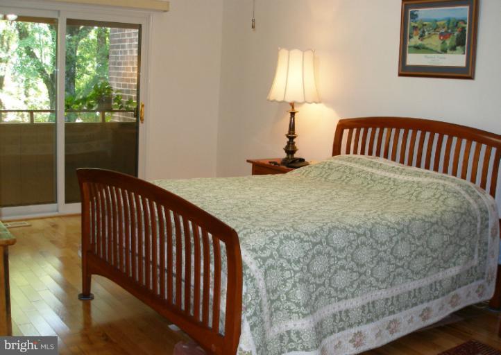 1768 Wainwright Drive Reston, VA 20190 - Photo 16 of 26 Bedroom (Master)