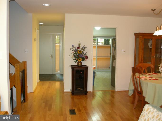 1768 Wainwright Drive Reston, VA 20190 - Photo 5 of 26 Living Room to Foyer