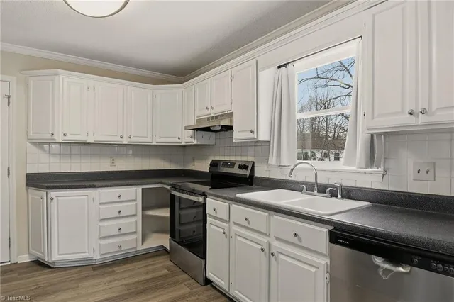 $242,000 | 2007 Carlisle Way, High Point, NC 27265