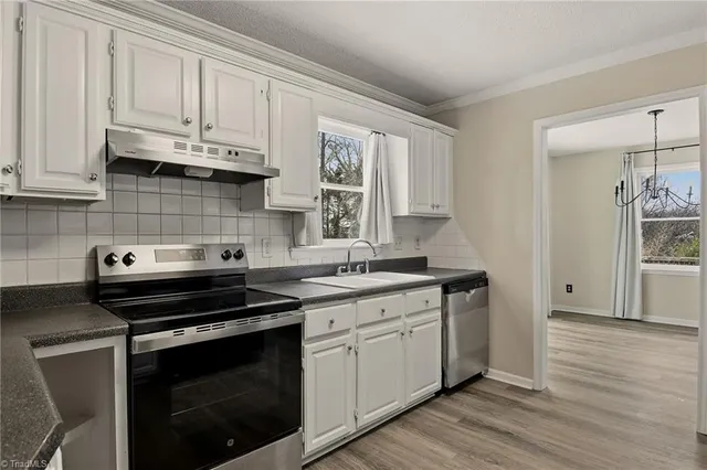 $242,000 | 2007 Carlisle Way, High Point, NC 27265