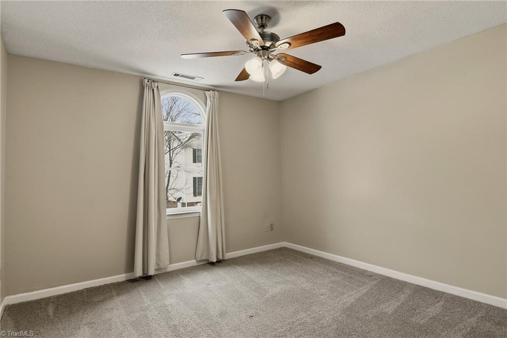 2007 Carlisle Way High Point, NC 27265 - Photo 17 of 31