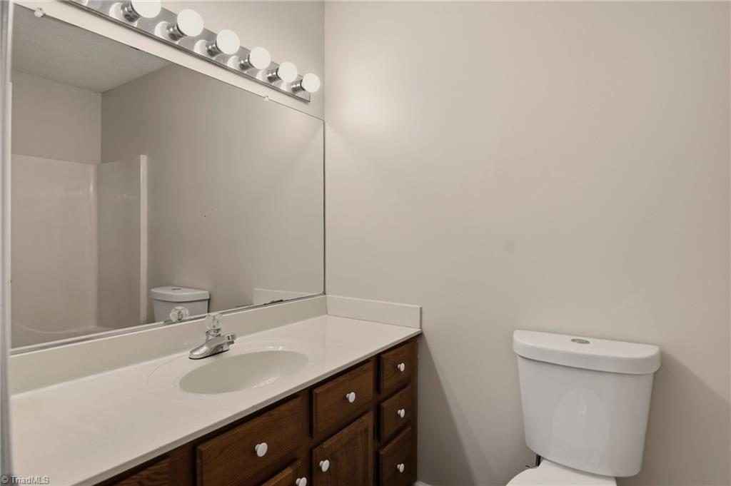 2007 Carlisle Way High Point, NC 27265 - Photo 26 of 31