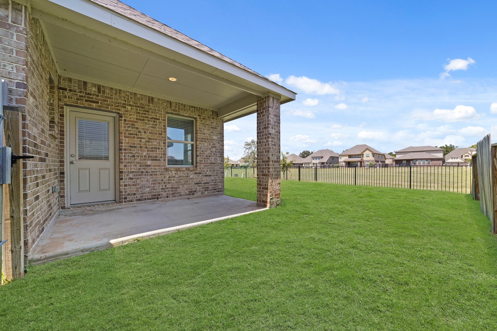 6010 Kolle Drive Rosenberg, TX 77471 - Photo 41 of 45 a view of a backyard with a garden