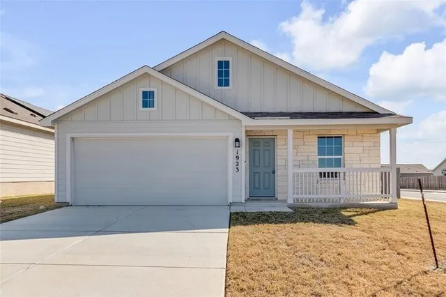 $1,600 | 1923 Goldfinch, New Braunfels, TX 78130