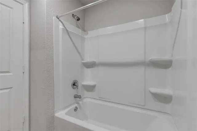 $1,600 | 1923 Goldfinch, New Braunfels, TX 78130