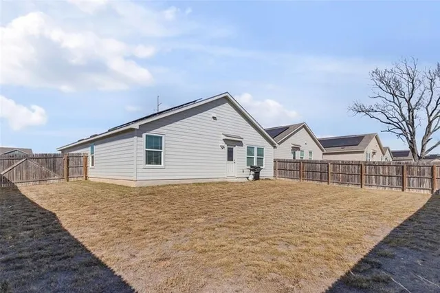 $1,600 | 1923 Goldfinch, New Braunfels, TX 78130