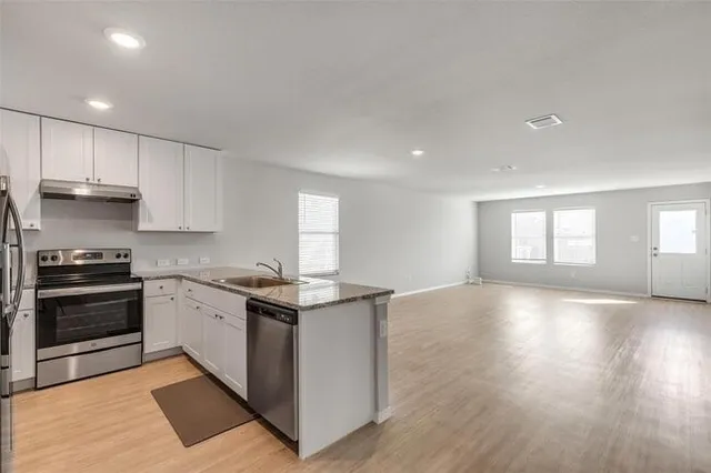 $1,600 | 1923 Goldfinch, New Braunfels, TX 78130