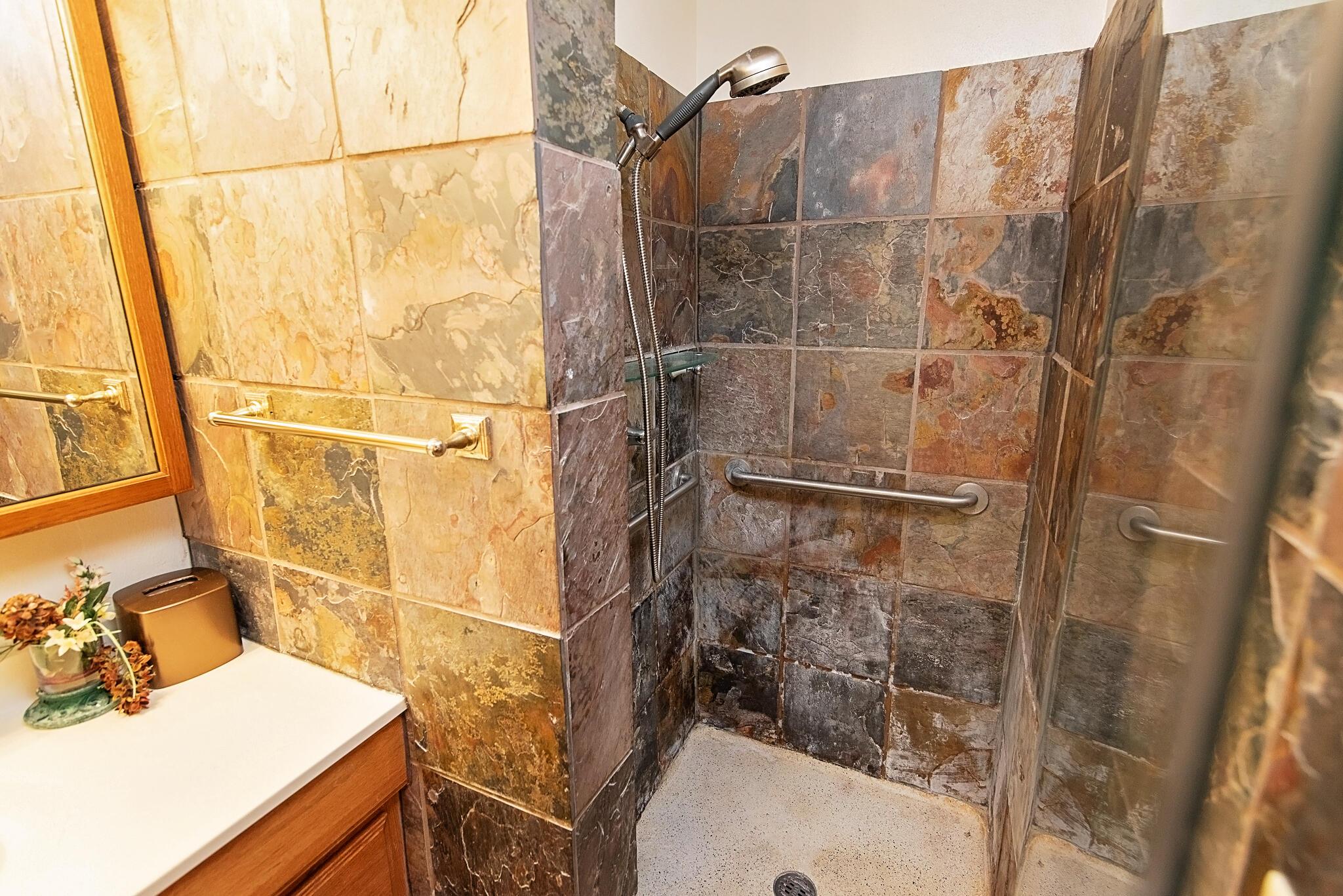 2221 Shrine Road Springfield, OH 45502 - Photo 16 of 35 20240818-2221 Shrine Rd-012