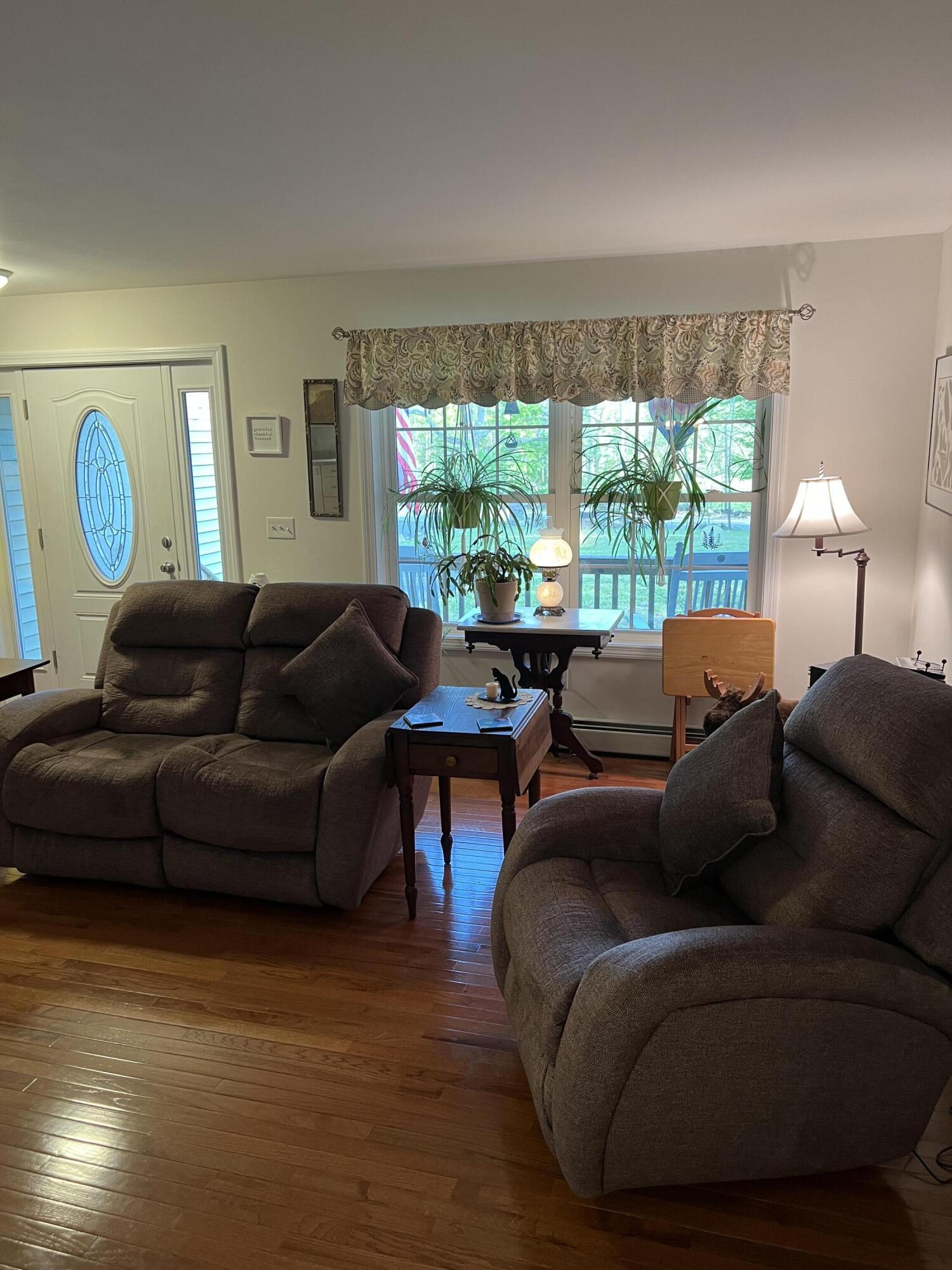Living room 1
