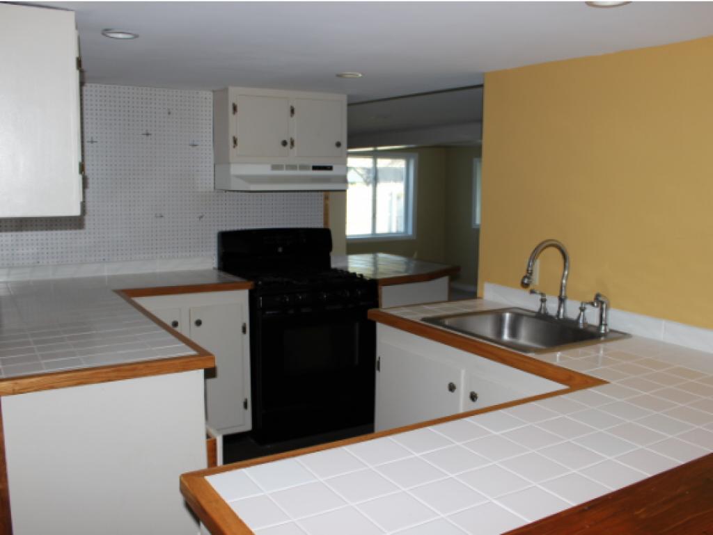 628 Plain Road Hinsdale, NH 03451 - Photo 2 of 20