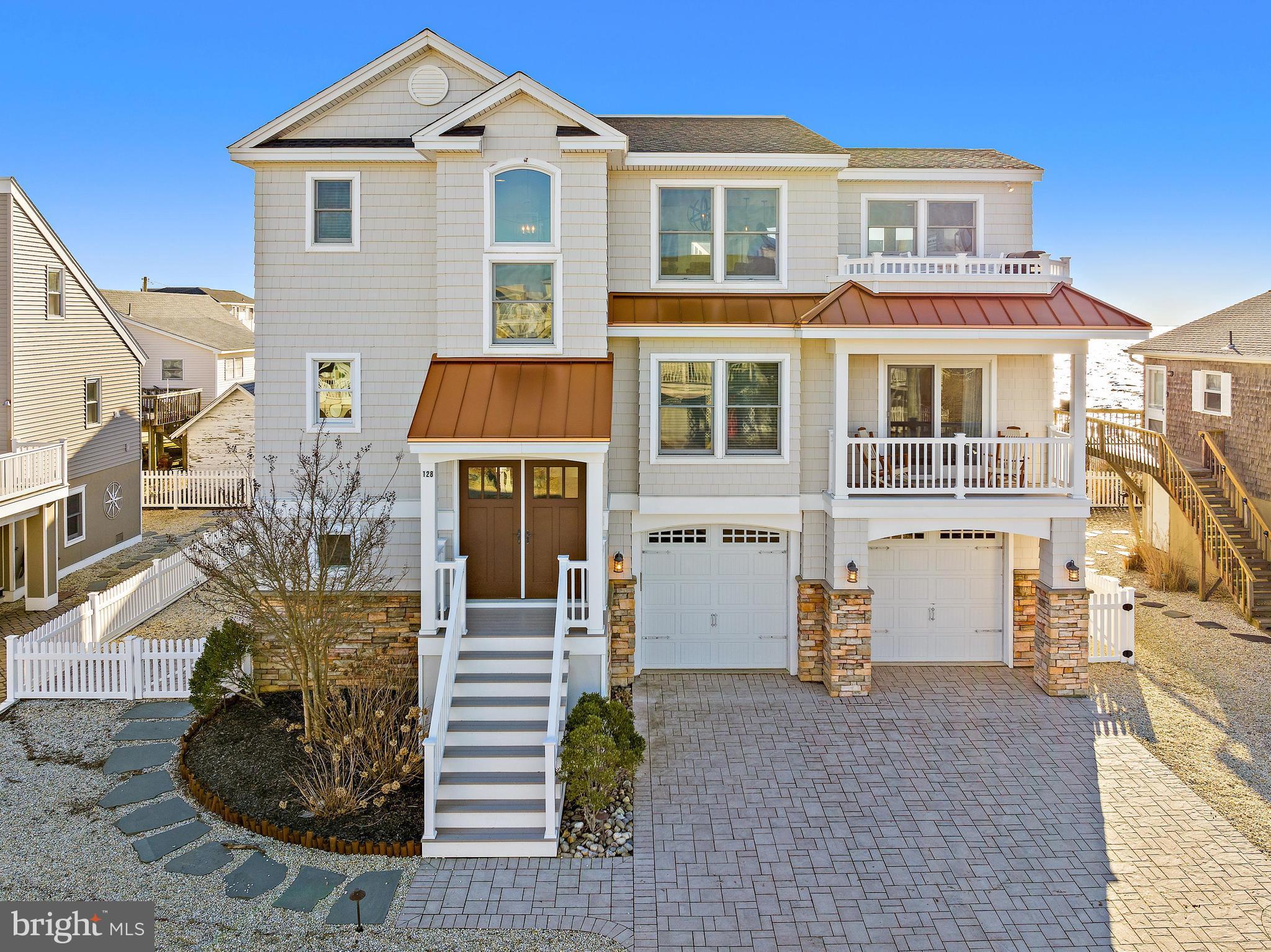128 West Jeanette Ave