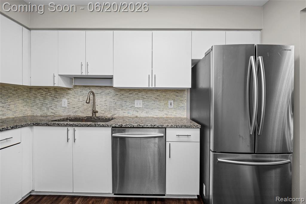 39455 Country Lane Novi, MI 48375 - Photo 10 of 52