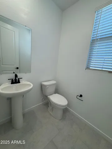 $2,695 | 26425 North 24th Glen, Phoenix, AZ 85085