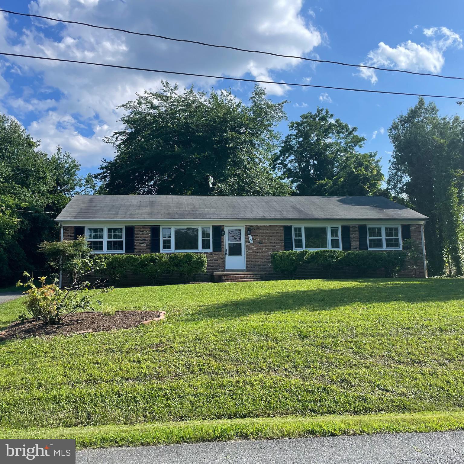 207 Ridgemore Street Fredericksburg, VA 22405 - Photo 1 of 35
