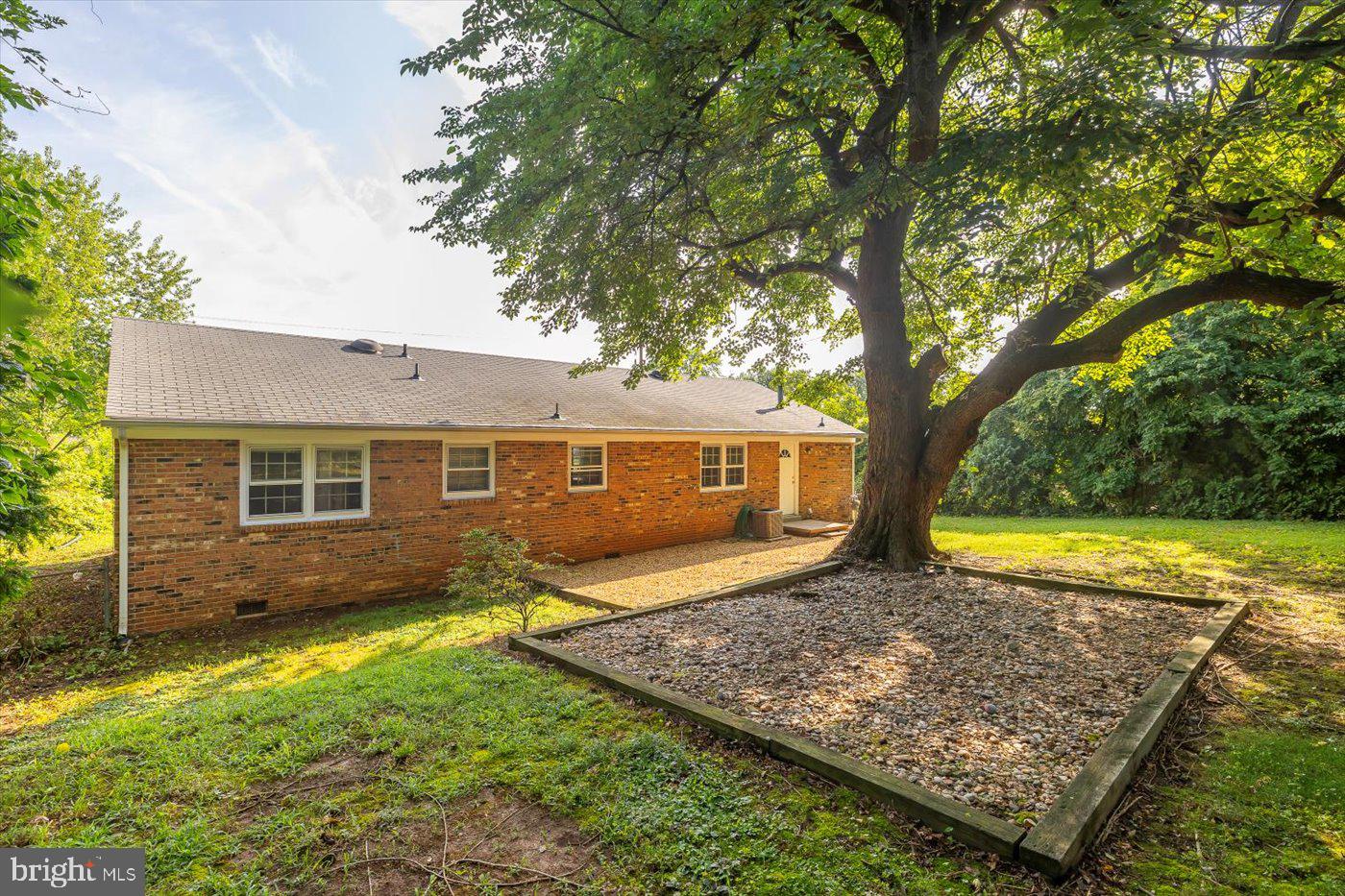207 Ridgemore Street Fredericksburg, VA 22405 - Photo 26 of 35