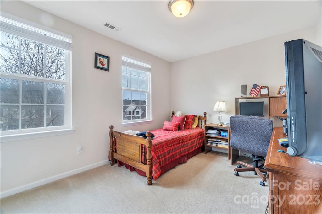 16018 Raptor Court Charlotte, NC 28278 - Photo 20 of 24 Gallery Image 20