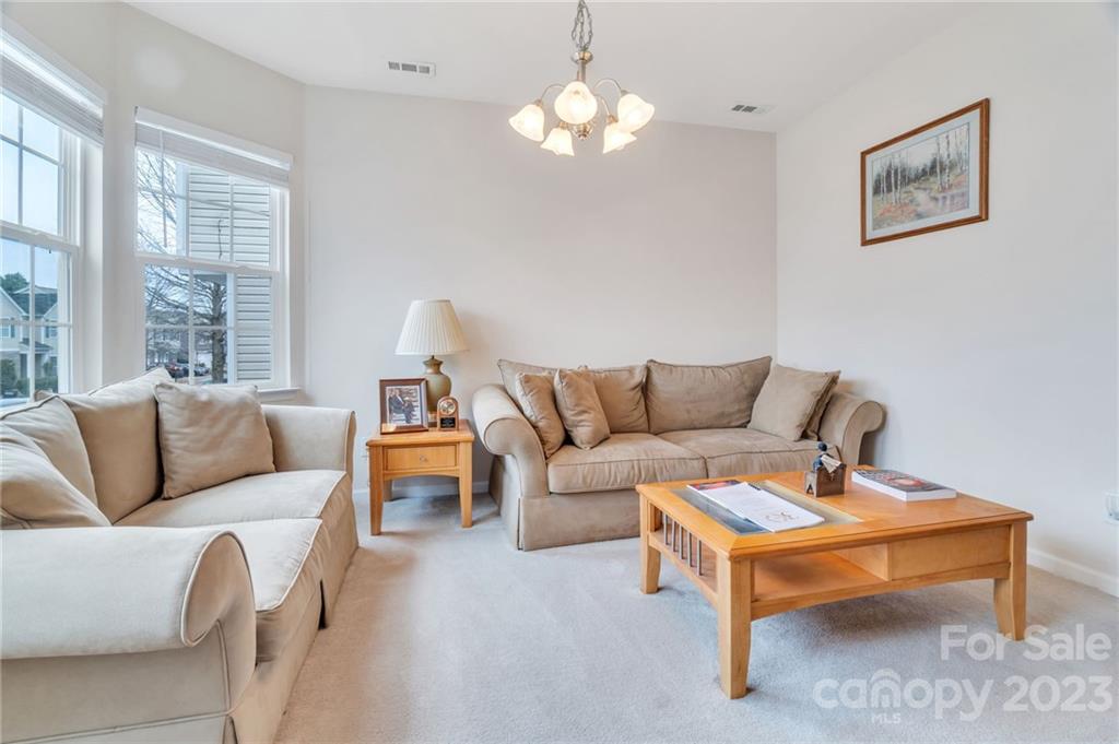 16018 Raptor Court Charlotte, NC 28278 - Photo 5 of 24 Gallery Image 5