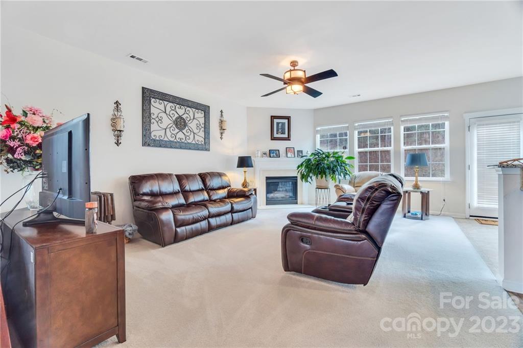 16018 Raptor Court Charlotte, NC 28278 - Photo 7 of 24 Gallery Image 7
