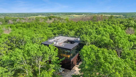 $7,875,000 | 1052 Noyac Path, Water Mill, NY 11976