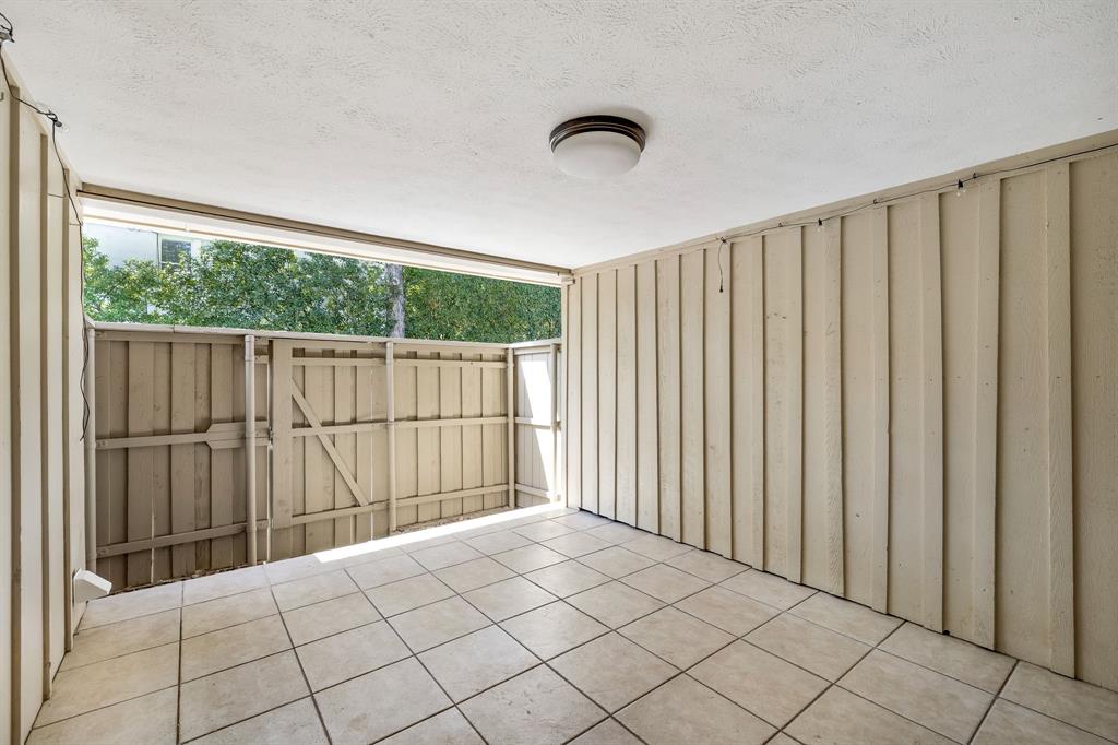 5921 Preston Road University Park, TX 75205 - Photo 26 of 37 a view of a backyard