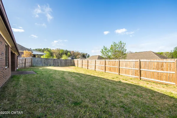 $292,500 | 118 Union Fort Drive, Jackson, TN 38305