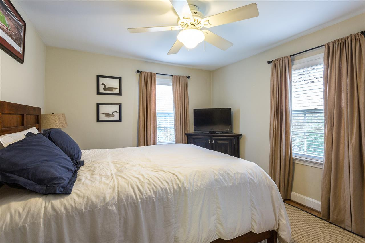 3008 Medlin Drive Raleigh, NC 27607 - Photo 15 of 29 Photo 15